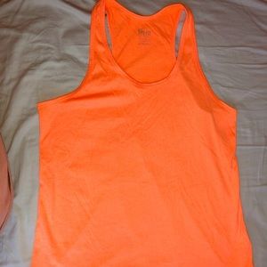 Nike women’s tank top